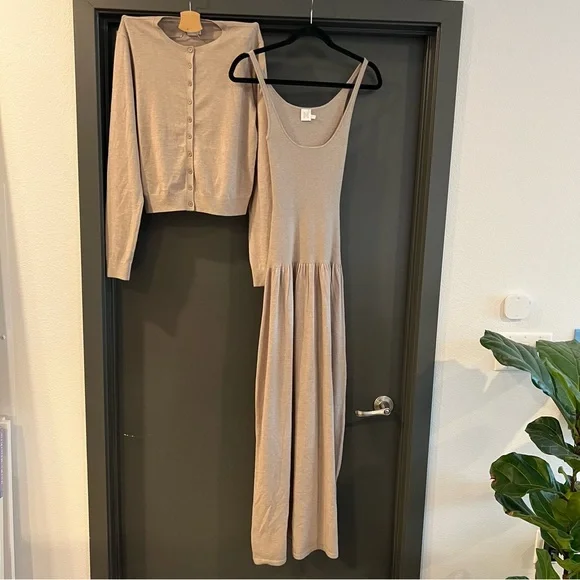 Helsa Maddison Maxi Knit Dress and Shelby Cardigan Size Small - Picture 3 of 11